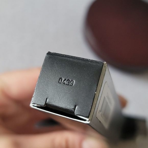 Haus Laboratories Glam Attack Liquid Shimmer Powder - Chained Ballerina - Picture 6 of 7